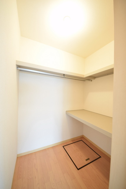 収納　～あんぐりした大きなお口～