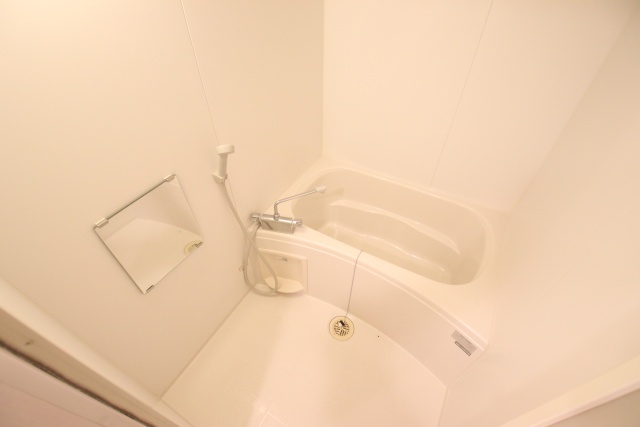 バス・シャワールーム　※別室の参考写真です。
