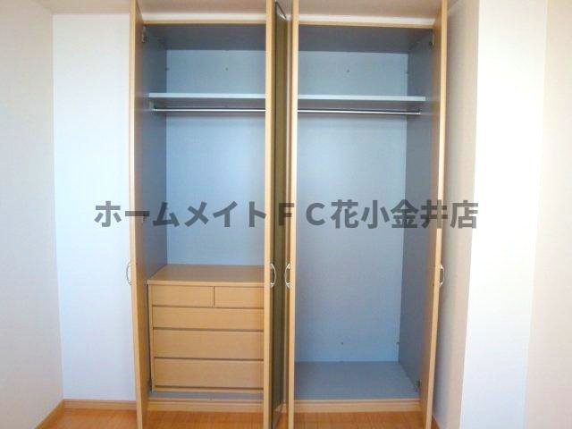 収納　クローゼット