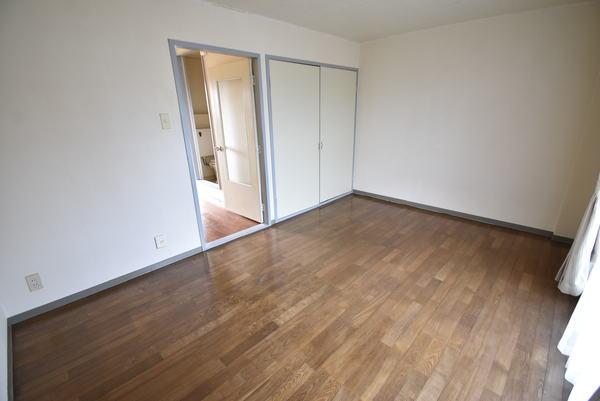 居室・リビング　※同物件別室※