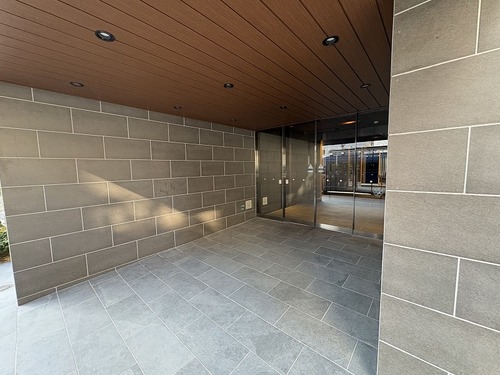 エントランス　エントランス：マンションエントランス     （2026年2