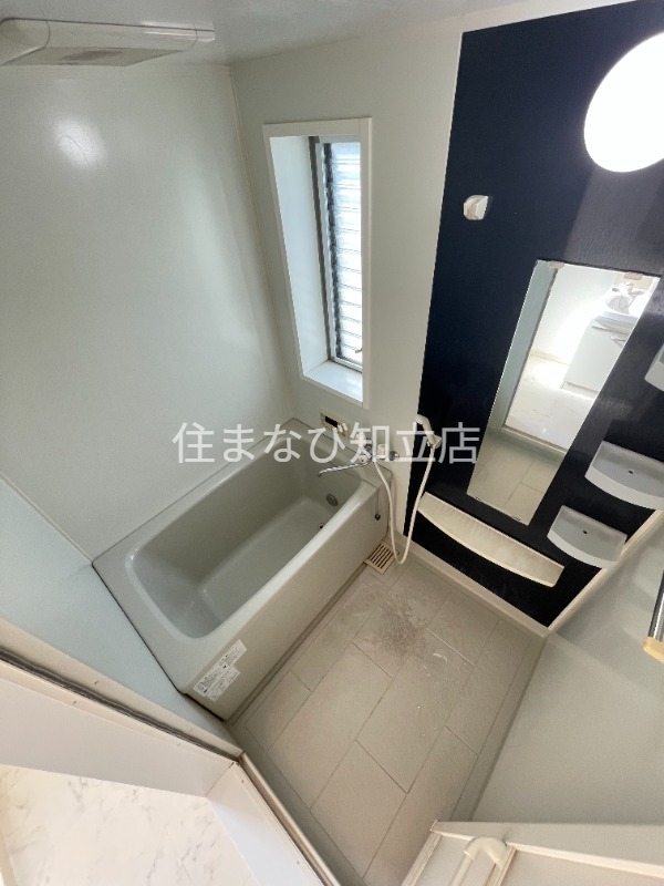 バス・シャワールーム　清掃前　同型別部屋写真