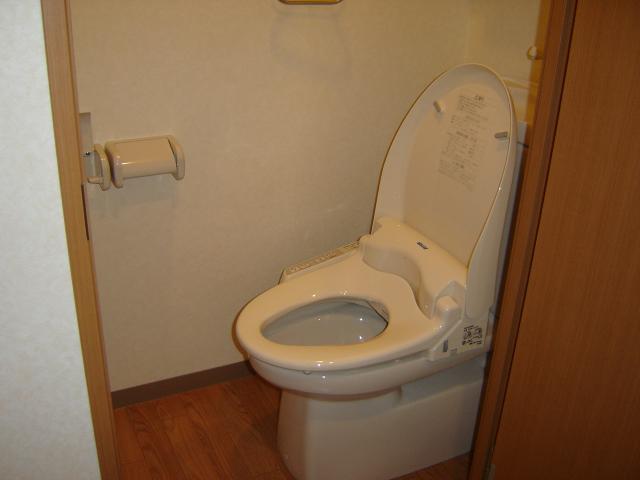 トイレ　シャワー付トイレ