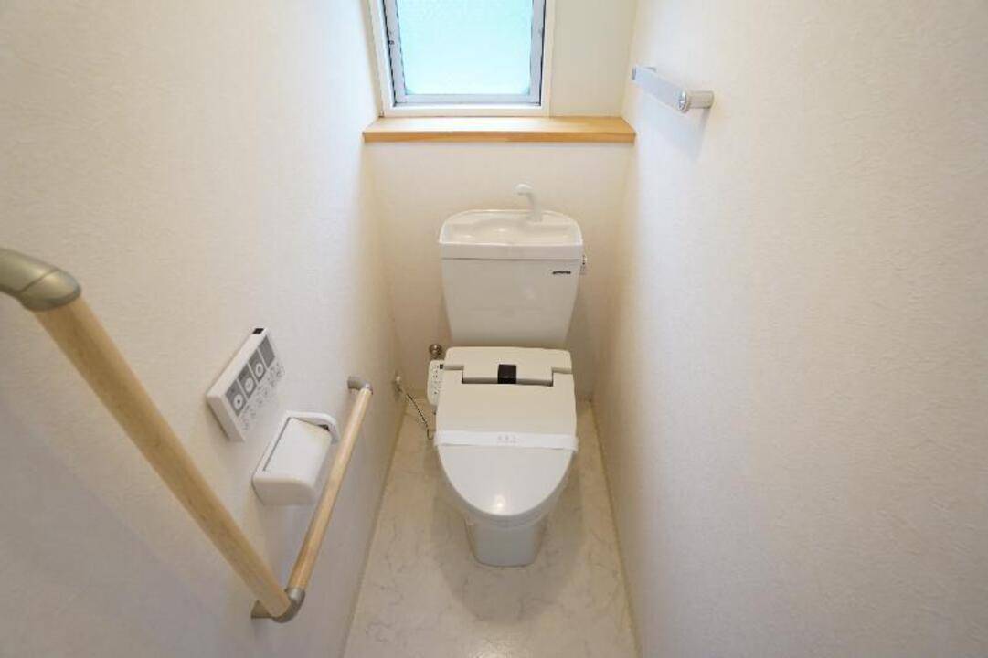 トイレ　トイレ