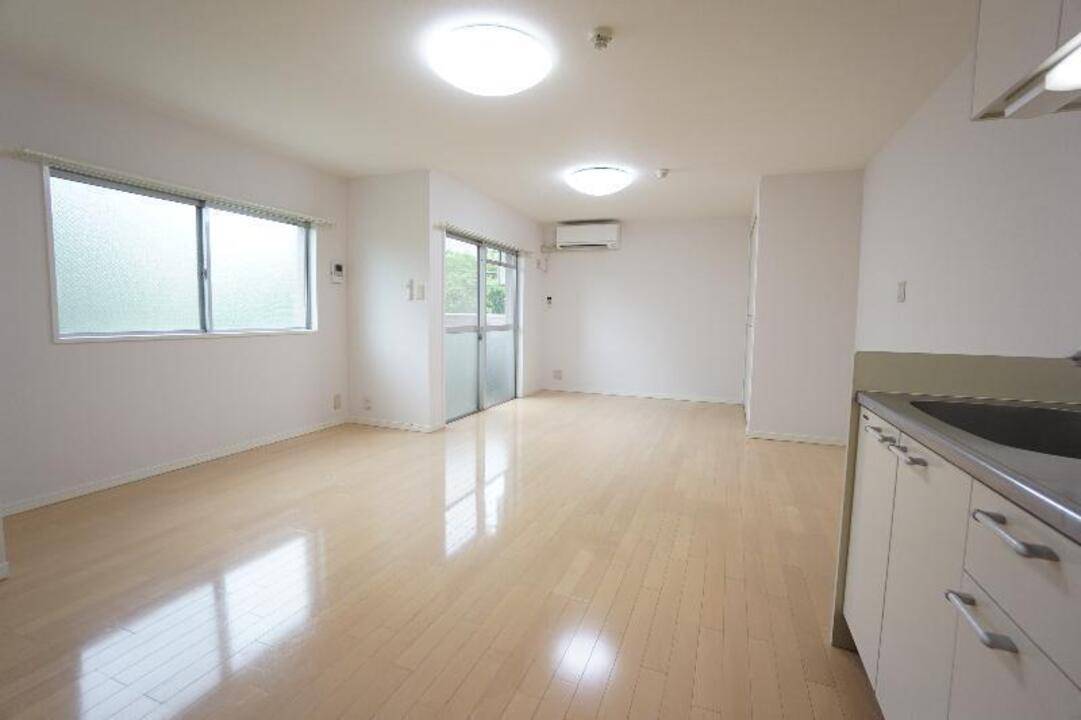 居室・リビング　リビング