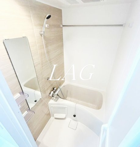 バス・シャワールーム　お風呂になります。