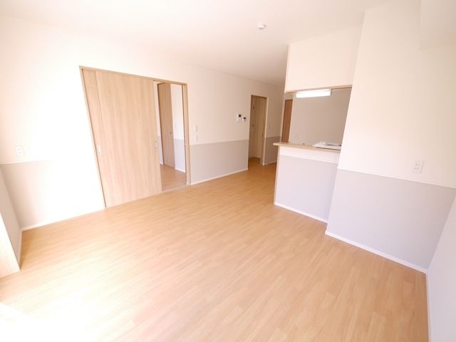 居室・リビング　★リビングダイニングキッチンの様子★