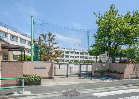 小学校　葛飾区立北野小学校（小学校）まで597m