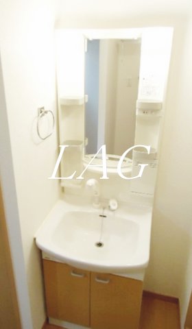 洗面設備　独立洗面台です。