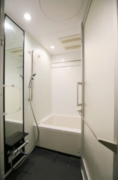 バス・シャワールーム　風呂