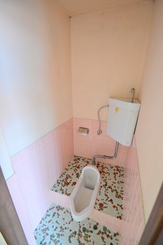 トイレ　お問合せはシティホーム海田センター　082-821-2227