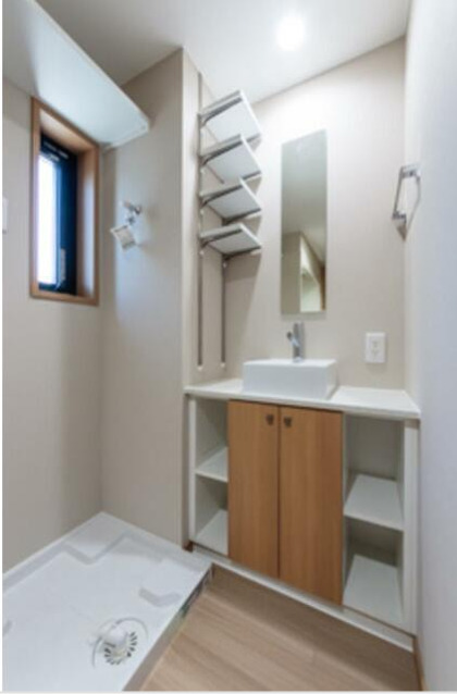 洗面設備　独立洗面台です