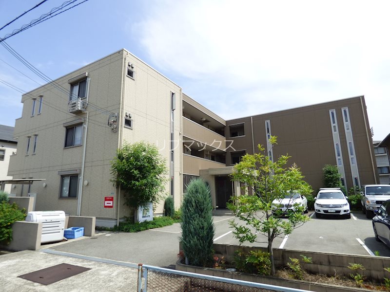 建物外観　光インターネット・Wi-Fi無料。