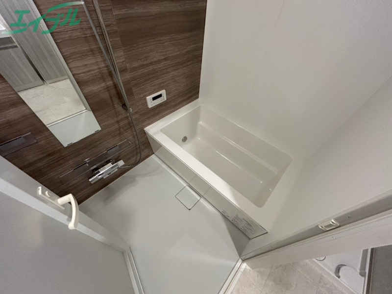 バス・シャワールーム　別部屋同タイプ