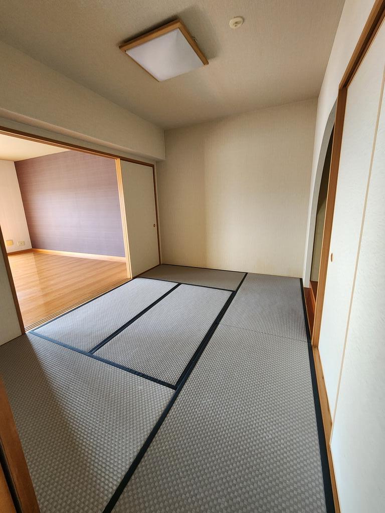 シンセアーマンション小峯の居間写真