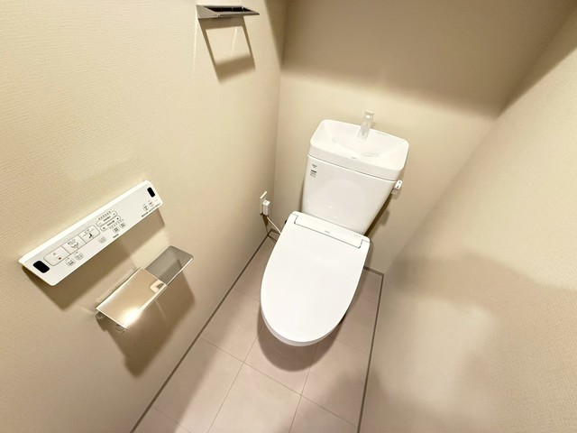 トイレ　同タイプのお部屋です