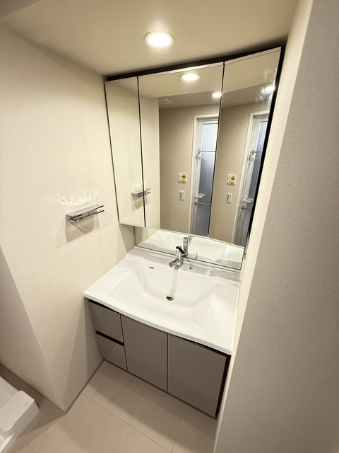 洗面設備　同タイプのお部屋です