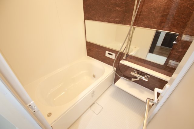 バス・シャワールーム　別部屋の写真です。※現状優先
