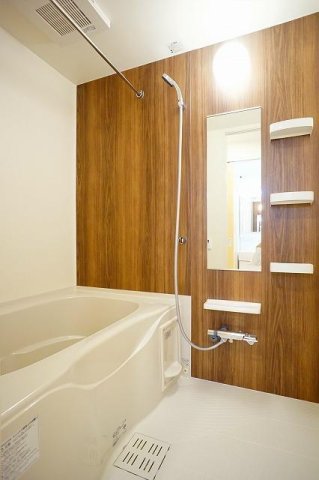 バス・シャワールーム　お風呂で日々の疲れを落としましょう