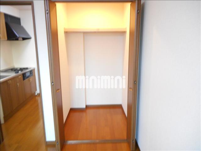 収納　ウォークインクローゼット