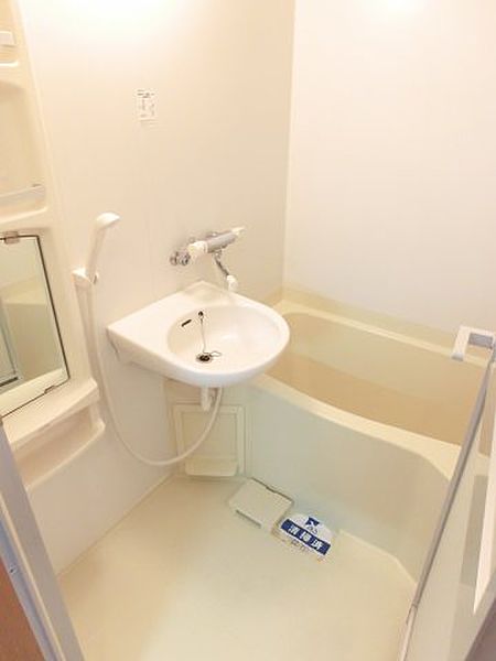 バス・シャワールーム　バス