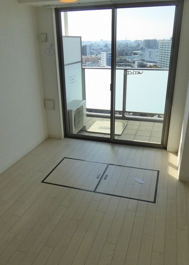 バルコニー　■洋室からのベランダ