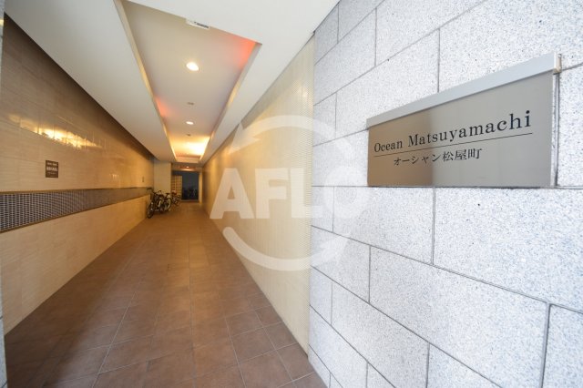 エントランス　オーシャン松屋町　エントランス