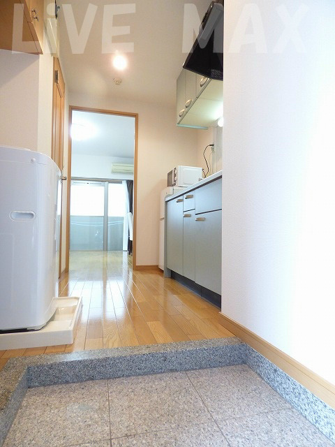 玄関　綺麗な入口です☆