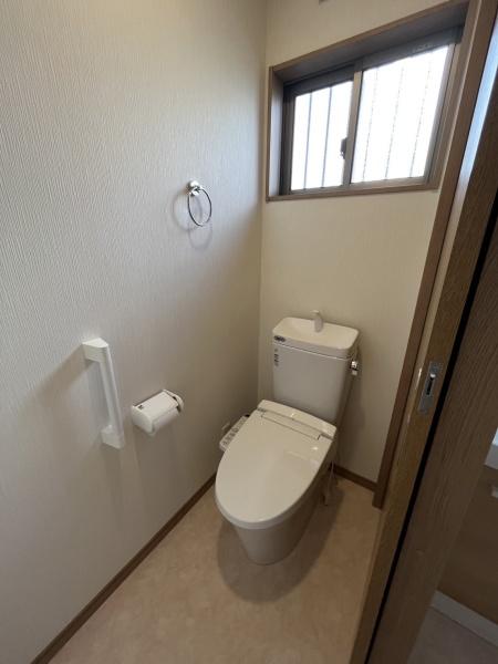 トイレ　ウォシュレット完備