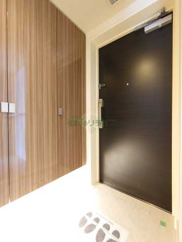 玄関　クレヴィア原宿