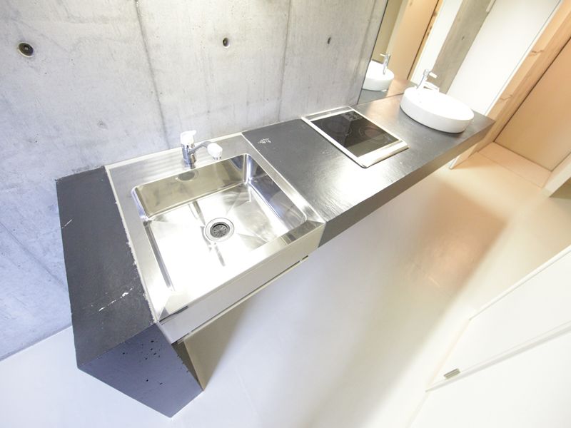 キッチン　システムキッチン（IHコンロ2口）