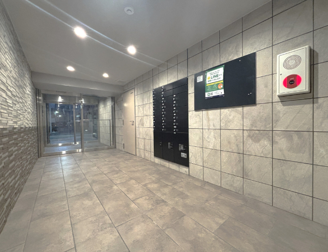 ロビー　宅配ボックスあり