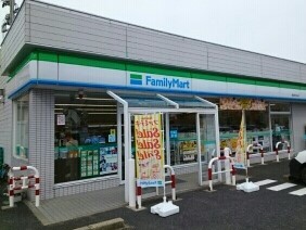 コンビニ　ファミリーマート 新潟牡丹山店（コンビニ）まで550m
