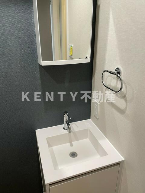 洗面設備　スペースが確保できる洗面所です