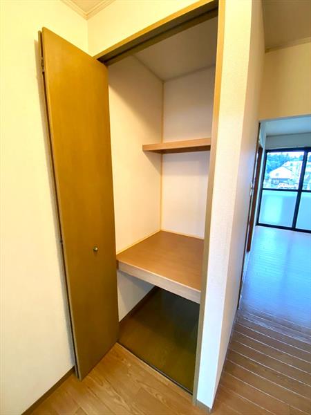 収納　廊下収納