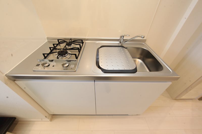 キッチン　システムキッチン（ガス2口コンロ付）