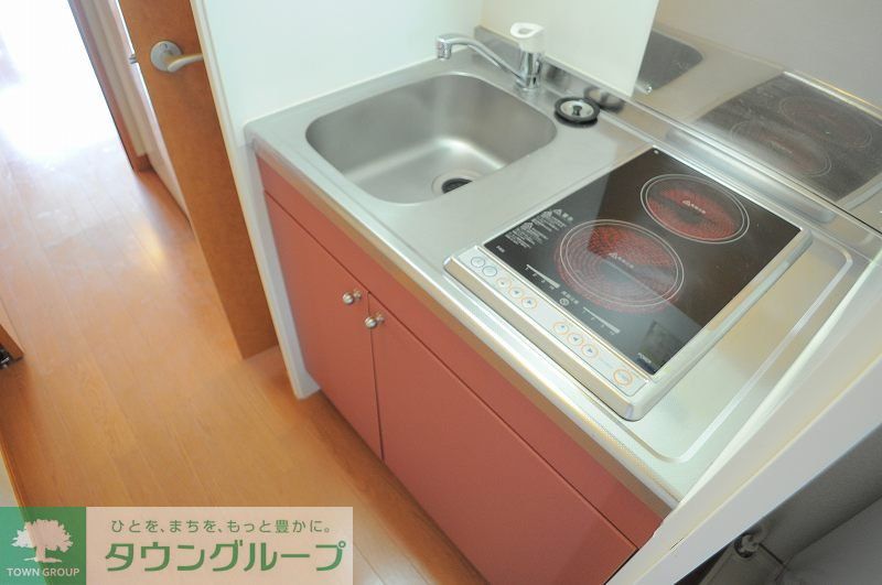 キッチン　仕様、設備は現況と異なる場合があります。