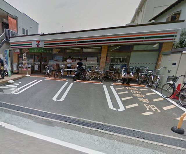 コンビニ　セブンイレブン吹田関大前店（コンビニ）まで432m