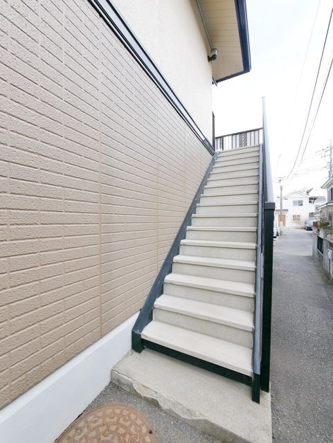 エントランス　★お問い合わせはタウンハウジングまで★