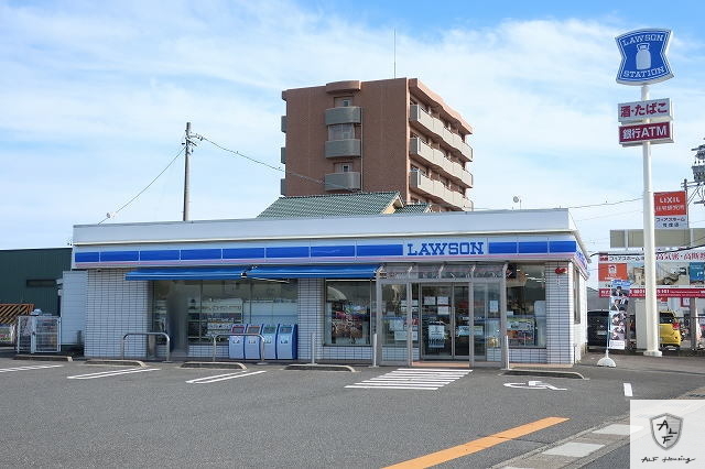 コンビニ　ローソン（コンビニ）まで450m