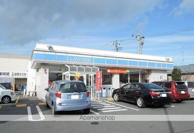 コンビニ　ローソン八戸光星学院通店（コンビニ）まで700m