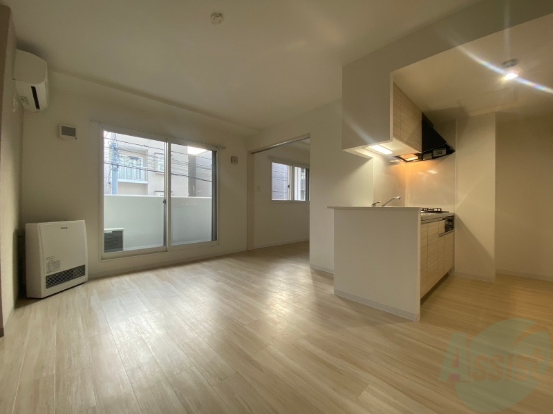 居室・リビング　広くてきれいなリビングです！快適に過ごせそうですね。