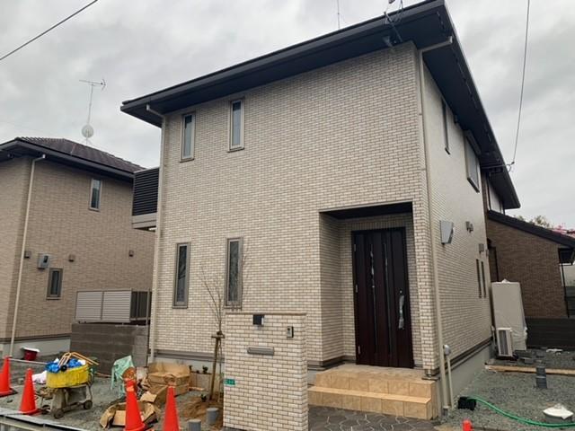 建物外観　無料駐車場2台付！