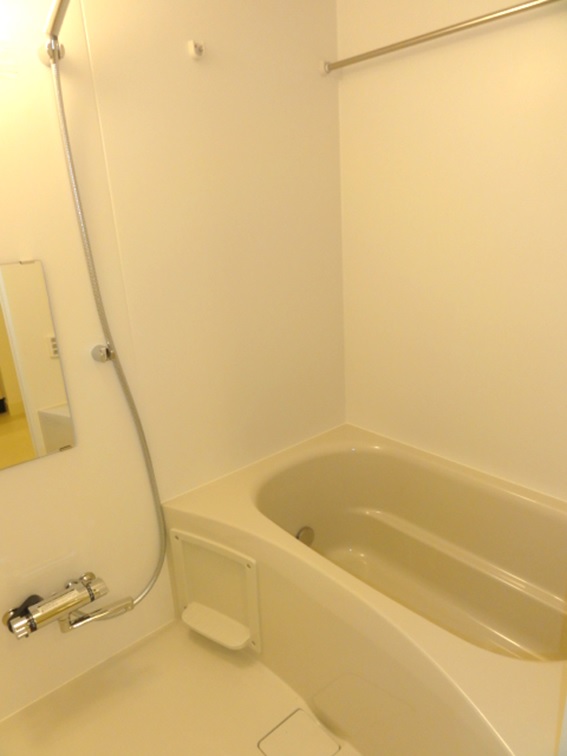 バス・シャワールーム　追い焚き機能付き