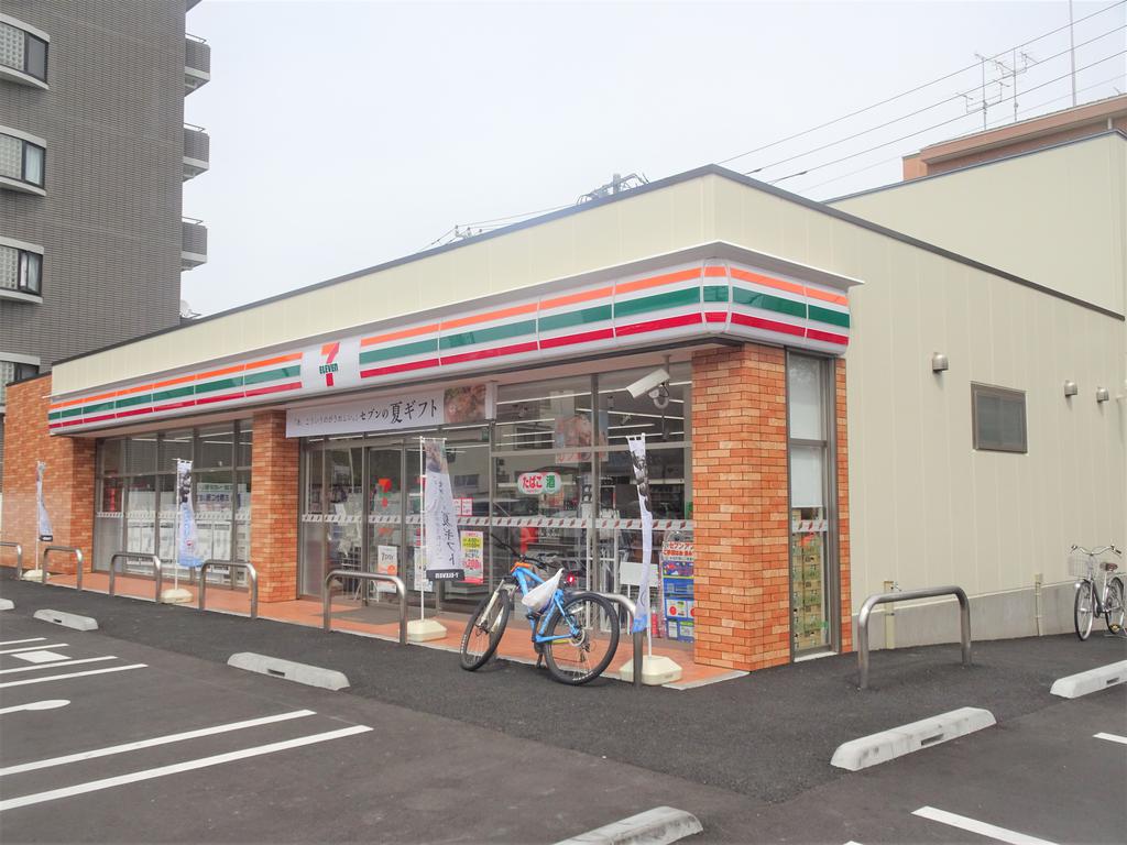 コンビニ　セブンイレブン（コンビニ）まで40m