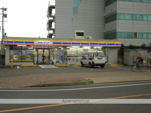 その他　コンビニ（その他）まで100m