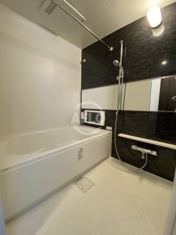 バス・シャワールーム　スプランディッド安土町　浴室