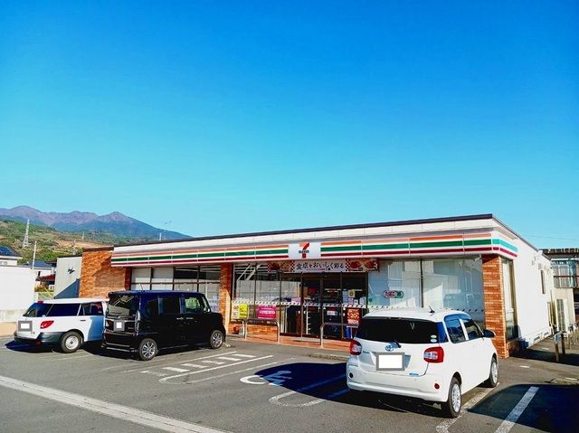 コンビニ　セブンイレブン富士市須津店（コンビニ）まで650m