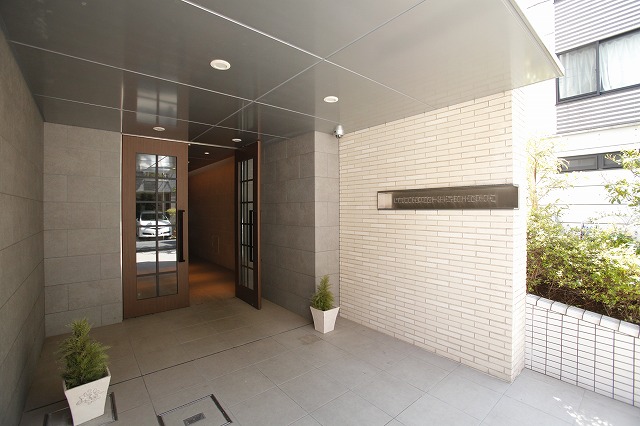 エントランス　エントランス