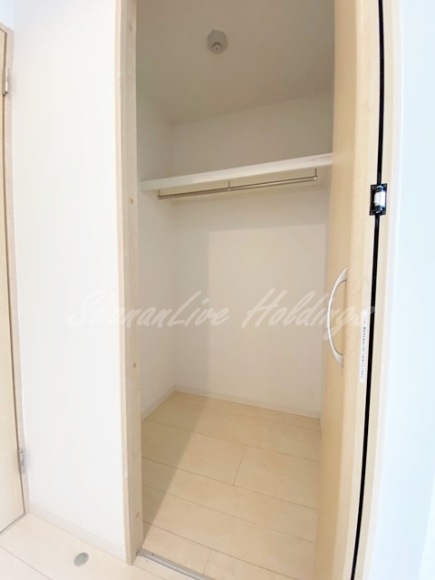 収納　奥行きのあるクローゼット♪